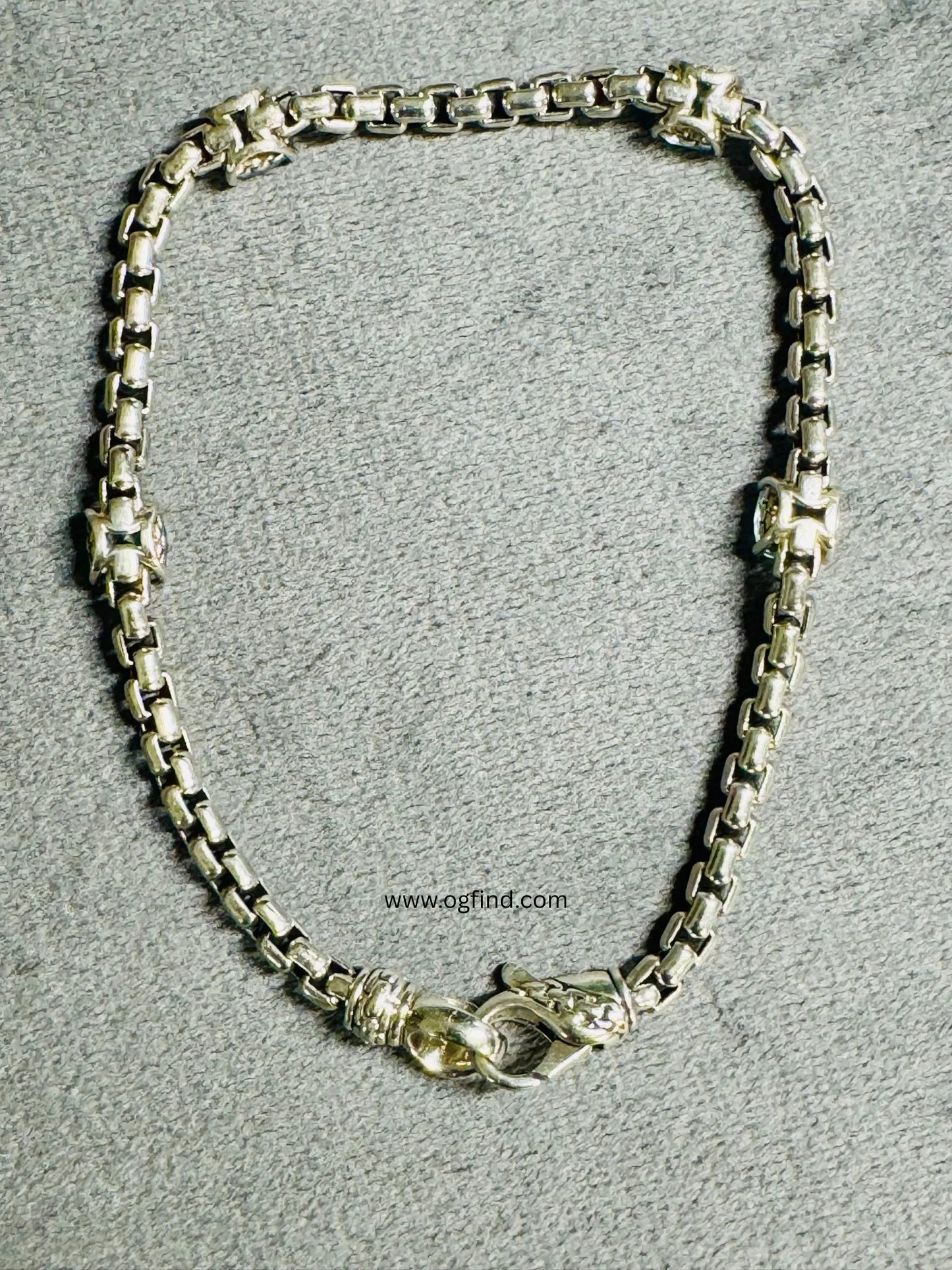 JAI box Chain and Stationed Blue Topaz Bracelet