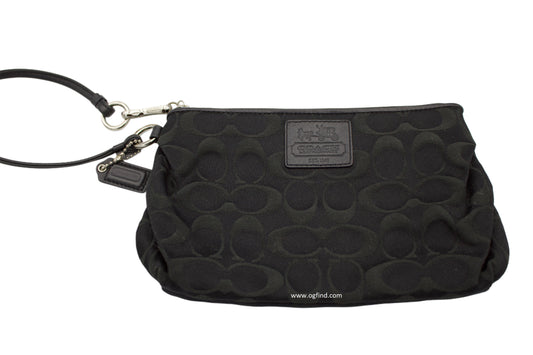 Coach Women’s Signature Wristlet in Black Crossgrain Leather