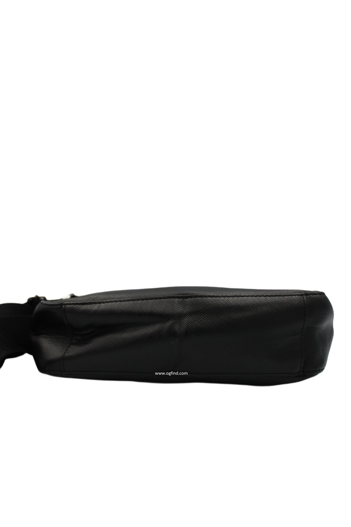 Prada Re-Edition 2005 Shoulder Bag – Black Nylon with Saffiano Leather Accents