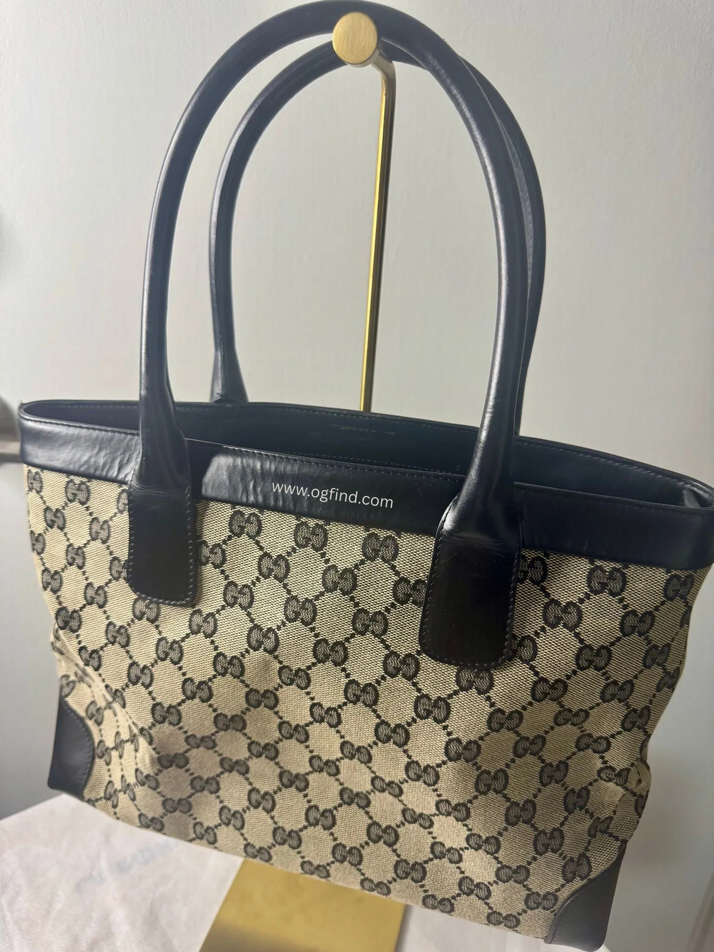 🖤 Vintage Gucci GG Canvas & Black Leather Tote – Classic Everyday Luxury! 🖤