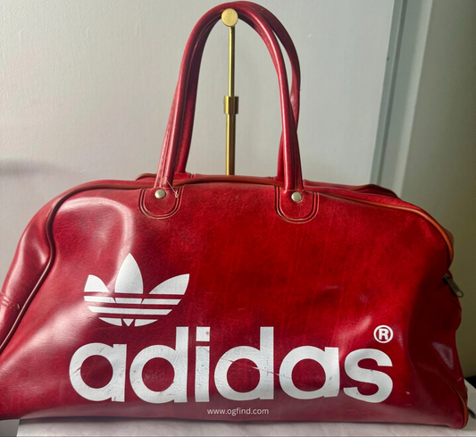 🔥 Early 1970s Adidas Red PVC Sports Bag – – Usable Vintage with No Cracks 🔥