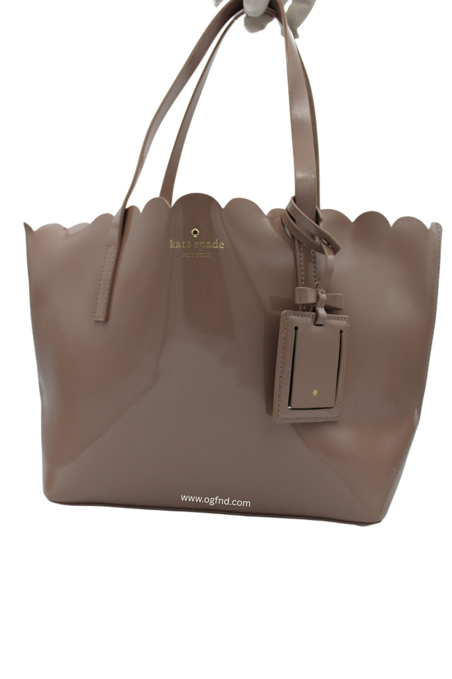 Kate Spade New York Lily Avenue Carrigan Large Scalloped Patent Leather Tote in Porcini Taupe