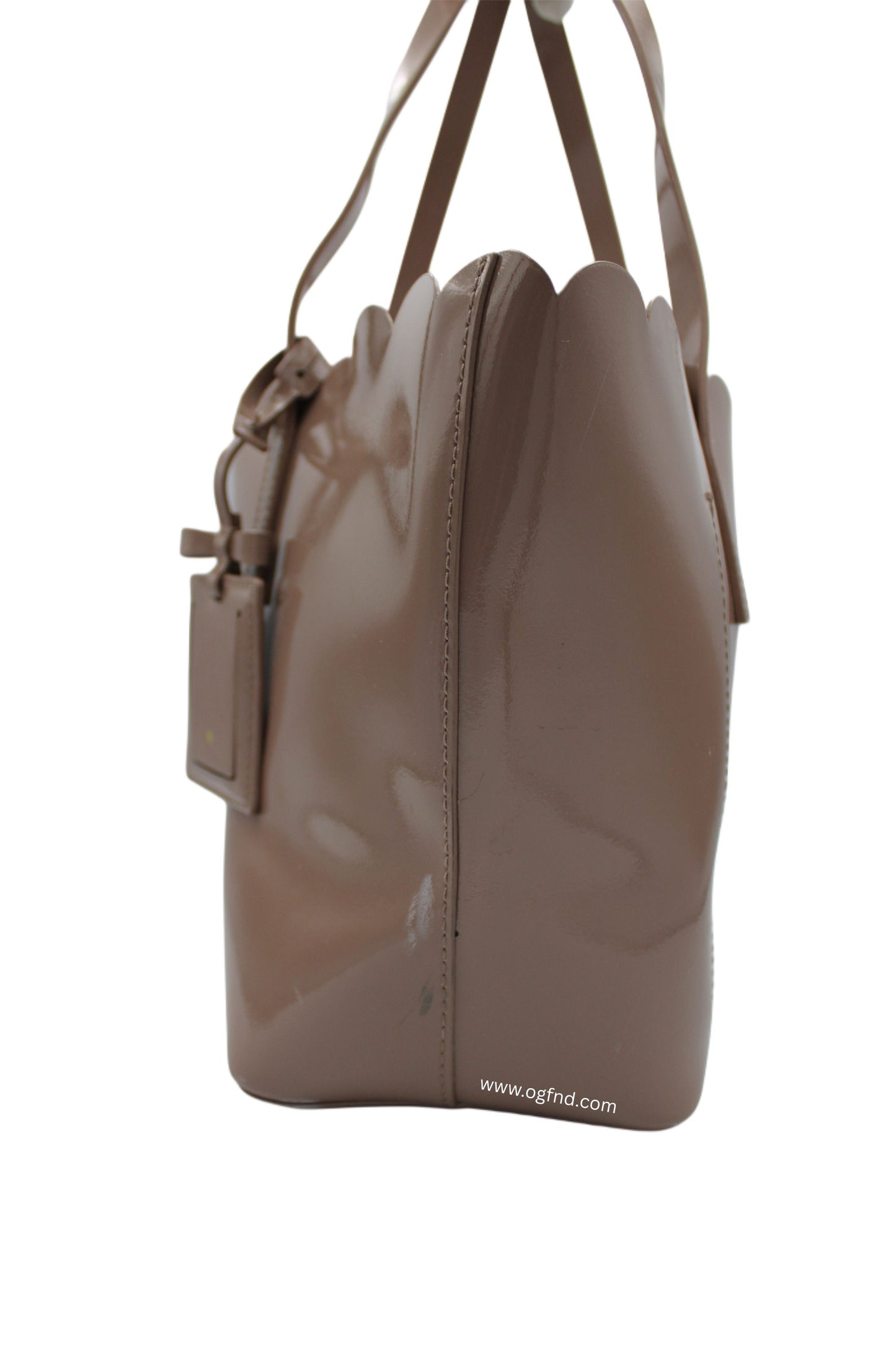 Kate Spade New York Lily Avenue Carrigan Large Scalloped Patent Leather Tote in Porcini Taupe