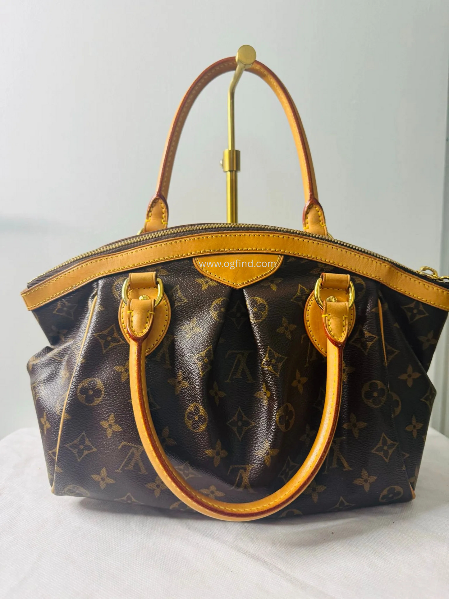 🔥 Louis Vuitton Tivoli PM – Discontinued & Rare – B-E-A-U-T-I-F-U-L – Like New – Only Used Once! Ori